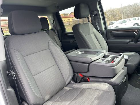 Used 2025 Chevrolet Silverado 2500 LT w/ Convenience Package AWD/4WD image 42