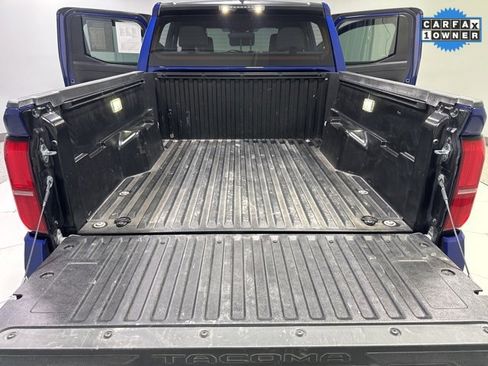 Used 2025 Toyota Tacoma SR5 image 24