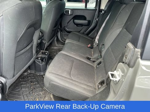 Used 2022 Jeep Gladiator Sport AWD/4WD image 9