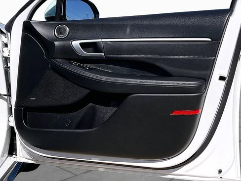 Used 2025 Hyundai Sonata Limited FWD image 24