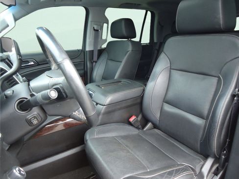 Used 2017 GMC Yukon SLT w/ Open Road Package AWD/4WD image 24