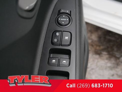 Used 2023 Kia Rio LX image 20