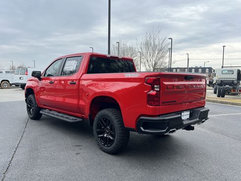 Used 2026 Chevrolet Silverado 1500 Custom Trail Boss w/ LPO, Dark Essentials Package image 7