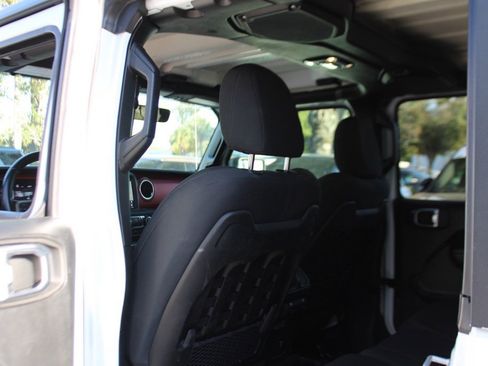 Used 2021 Jeep Wrangler Unlimited Rubicon image 28