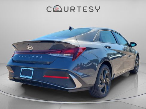 New 2026 Hyundai Elantra Sport image 3