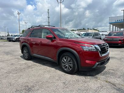 Used 2024 Nissan Pathfinder SV