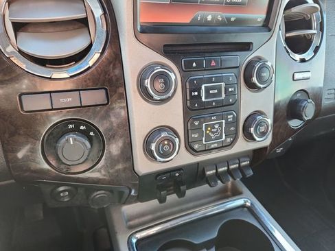 Used 2015 Ford F350 Platinum image 17