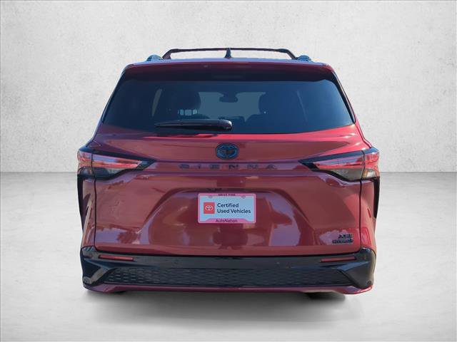 Certified 2024 Toyota Sienna XSE FWD image 6