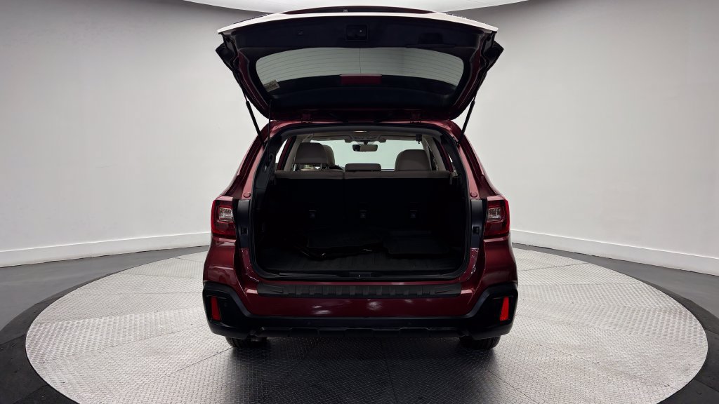 Used 2019 Subaru Outback 2.5i Limited AWD/4WD image 37