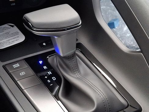 New 2026 Hyundai Elantra Sport FWD image 15