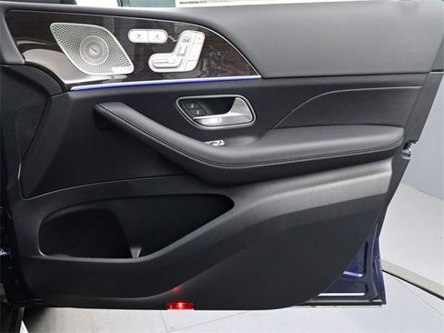 New 2026 Mercedes-Benz GLS 450 4MATIC image 31