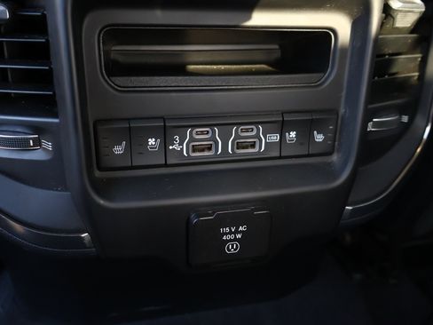 Used 2019 RAM 1500 Limited image 28