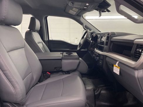 New 2026 Ford F250 XL w/ XL Chrome Package image 26
