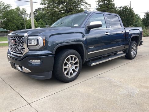 Used 2017 GMC Sierra 1500 Denali AWD/4WD image 1