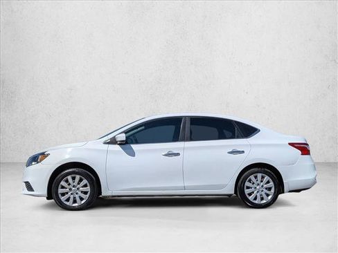 Used 2017 Nissan Sentra S image 9
