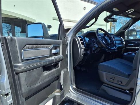 Used 2024 RAM 3500 Big Horn AWD/4WD image 17