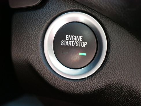 Used 2023 Chevrolet Equinox LT image 23