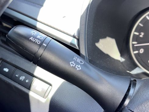 Used 2023 Nissan Altima 2.5 SR FWD image 15