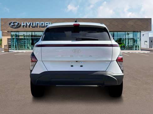 New 2026 Hyundai Kona SE AWD/4WD image 6