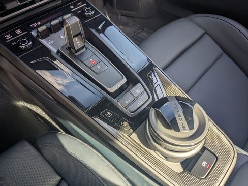 Certified 2025 Porsche 911 Carrera GTS RWD image 27