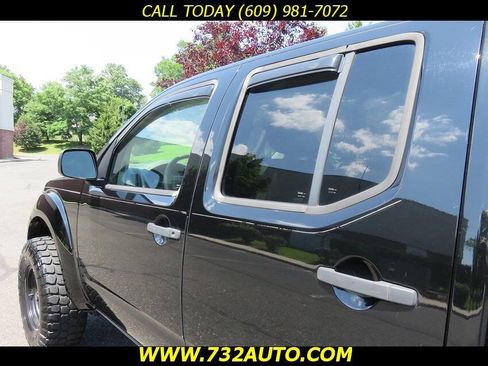 Used 2011 Nissan Frontier S AWD/4WD image 29