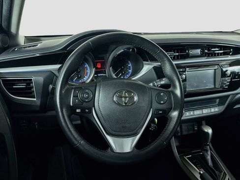 Used 2015 Toyota Corolla S FWD image 18