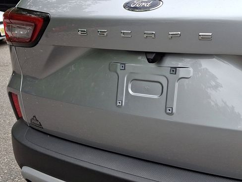 Used 2024 Ford Escape Active FWD image 17