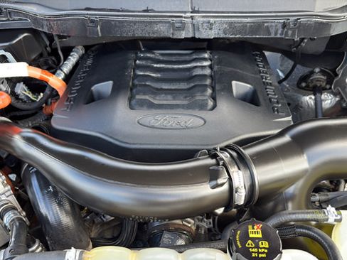 Used 2022 Ford F150 Limited AWD/4WD image 30