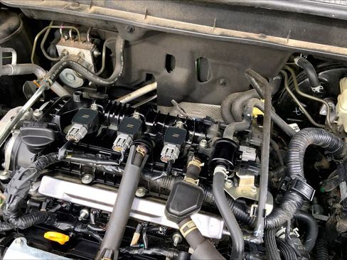 Used 2023 Nissan Kicks SV image 29