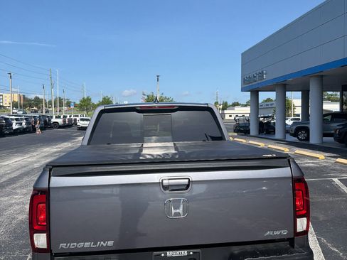 Used 2023 Honda Ridgeline RTL-E image 4