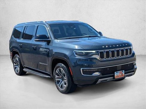Used 2024 Jeep Wagoneer Series II w/ Flexible Seating Group AWD/4WD image 3