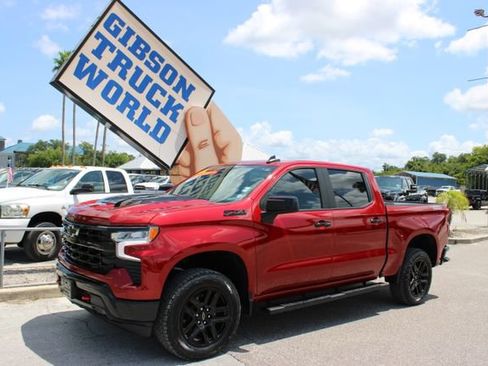 Used 2024 Chevrolet Silverado 1500 LT Trail Boss w/ Convenience Package II AWD/4WD image 1
