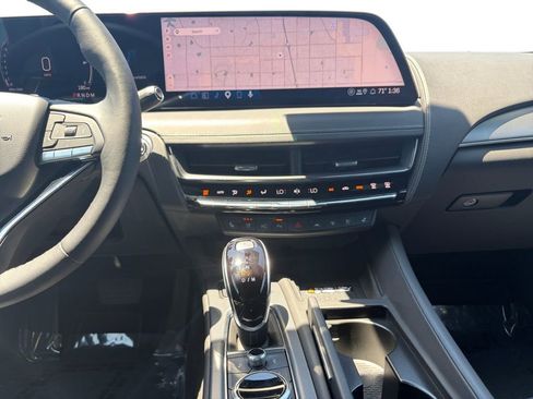 Used 2025 Cadillac CT5 Premium Luxury RWD image 15