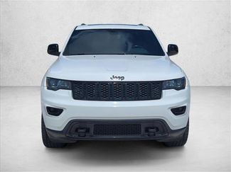 Used 2018 Jeep Grand Cherokee Laredo AWD/4WD video 2