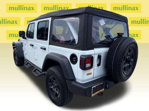 Used 2026 Jeep Wrangler Unlimited Sport AWD/4WD image 8