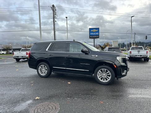 Used 2023 GMC Yukon SLT image 7