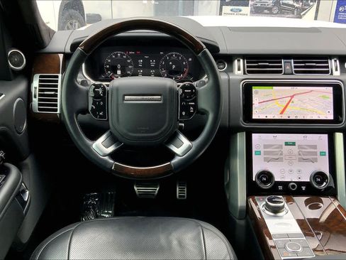 Used 2021 Land Rover Range Rover P525 Westminster Edition image 5