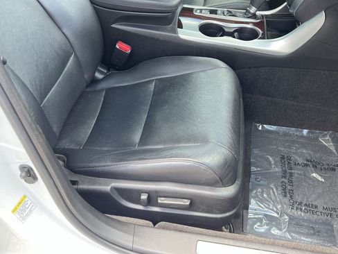Used 2015 Acura TLX w/ Technology Package FWD image 31