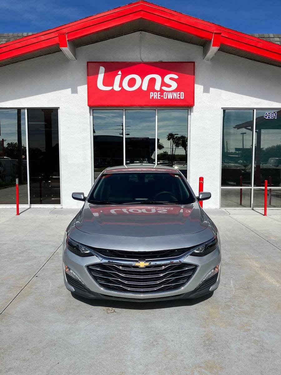 Used 2019 Chevrolet Malibu LT FWD image 1