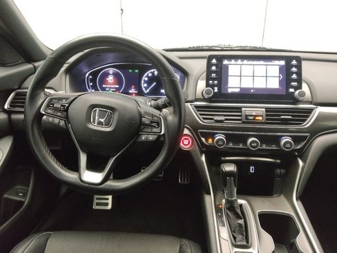 Used 2018 Honda Accord Sport image 22