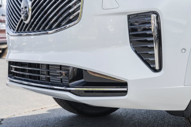 New 2026 Volvo XC90 T8 Plus w/ Protection Package Premier AWD/4WD image 14