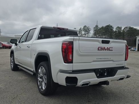 Used 2025 GMC Sierra 1500 Denali image 3