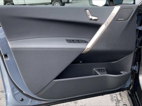 Used 2025 BMW iX xDrive50 image 24