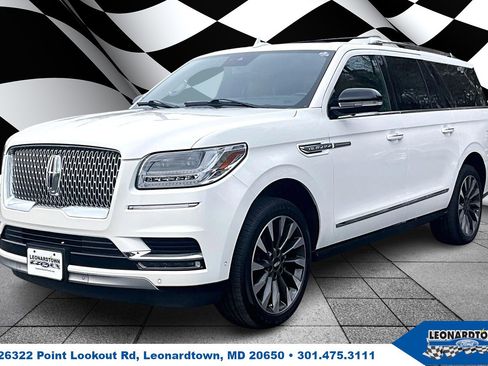 Used 2021 Lincoln Navigator L Reserve w/ Luxury Package image 1