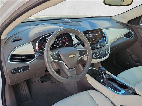 Certified 2024 Chevrolet Malibu LT FWD image 10