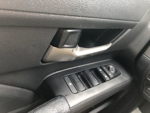 Used 2025 Toyota Tacoma TRD Off-Road w/ TRD Off Road Premium Package image 13