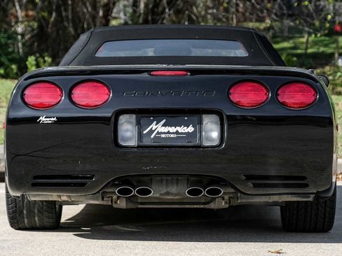 Used 2002 Chevrolet Corvette Convertible w/ Preferred Equipment Group2 image 10