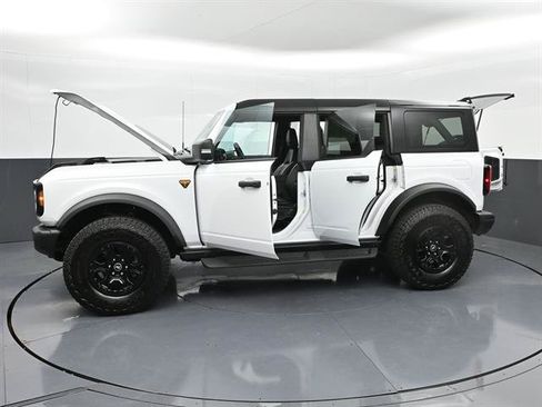 Certified 2025 Ford Bronco Badlands AWD/4WD image 50