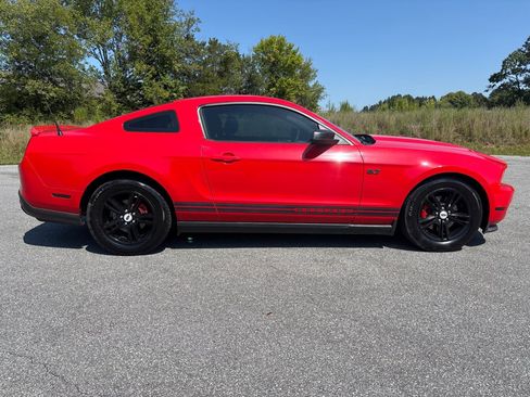 Used 2012 Ford Mustang Coupe RWD image 6