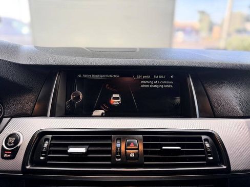 Used 2015 BMW 550i Sedan RWD image 10